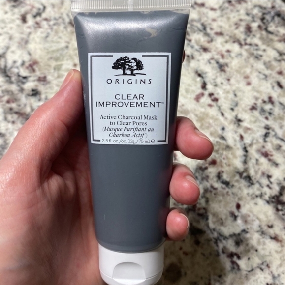 New Origins Clear Improvement Active Charcoal Mask To Clear Pores. - Picture 1 of 6